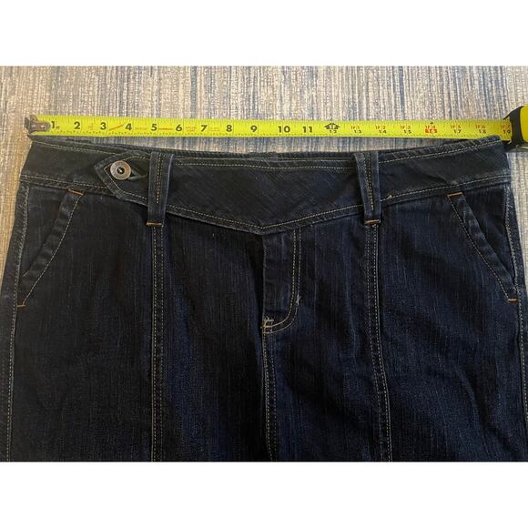 GAP Jeans Skirt Size 16 pre-Loved - Picture 2 of 6